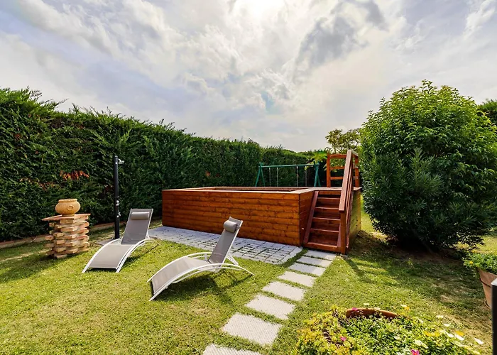 ヴィラ Deluxe カスティリオーネ・デル・ラーゴ