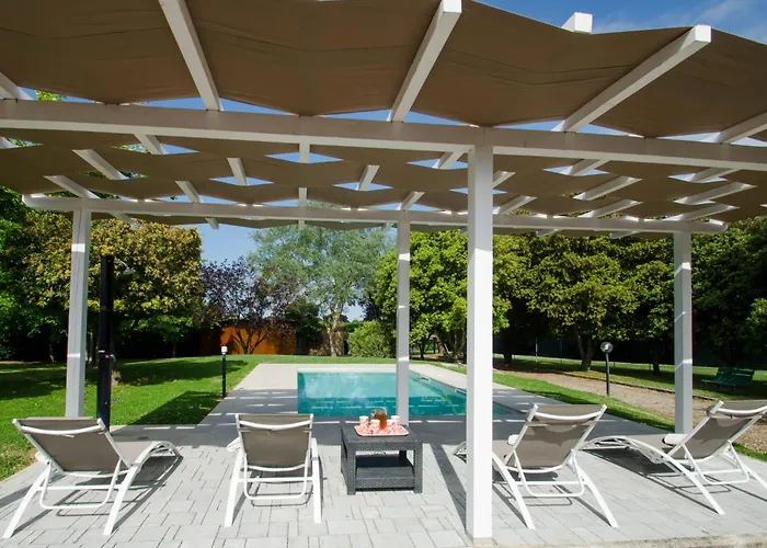 Deluxe * カスティリオーネ・デル・ラーゴ