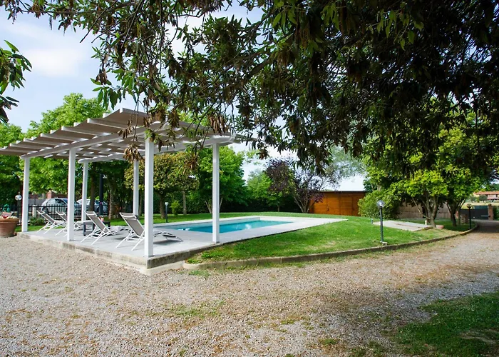 Deluxe * カスティリオーネ・デル・ラーゴ